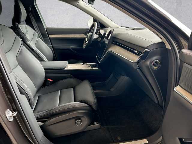 Volvo EX90
