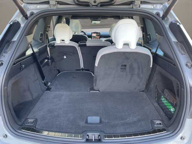 Volvo EX90