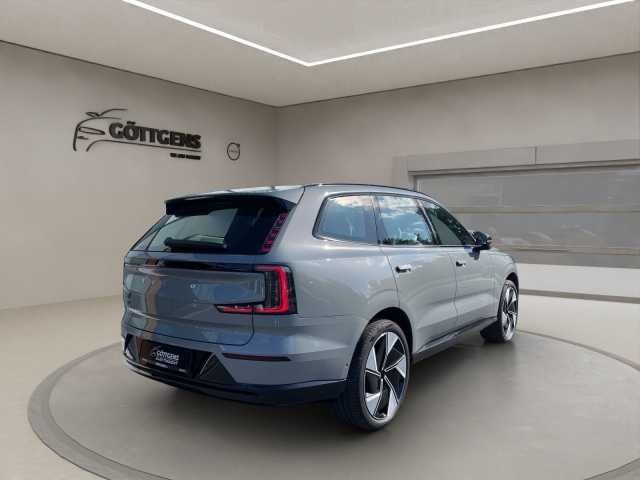 Volvo EX90