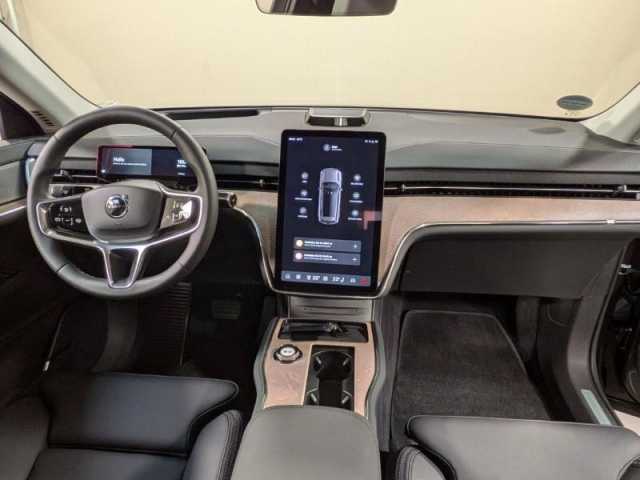Volvo EX90