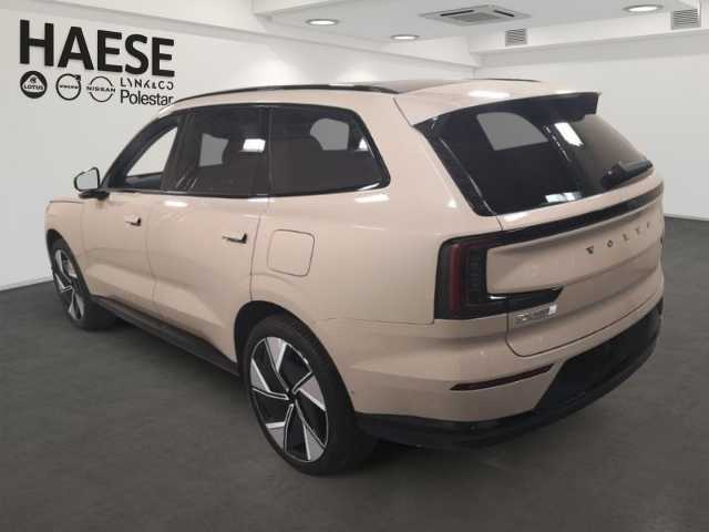 Volvo EX90
