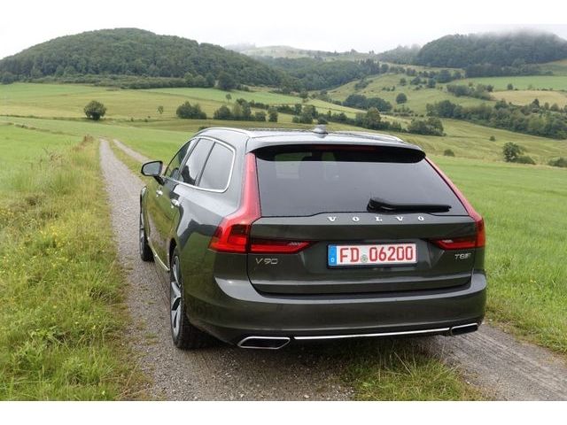 Volvo V90