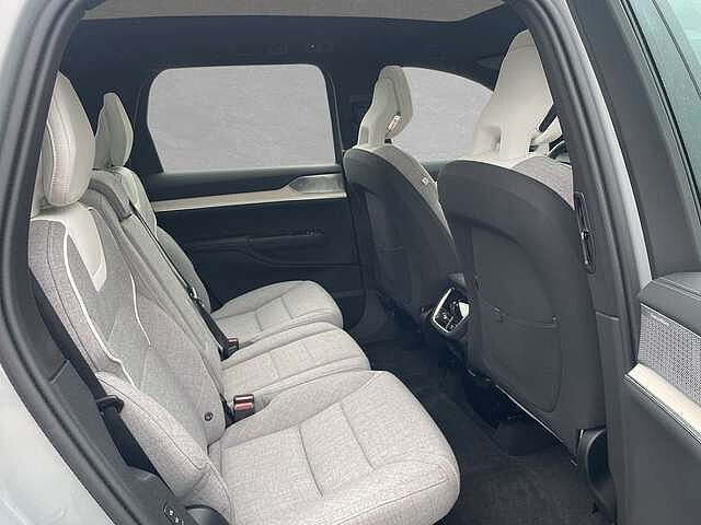 Volvo EX90