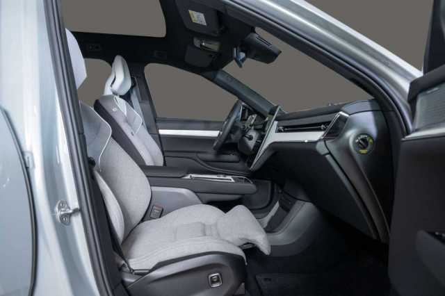 Volvo EX90