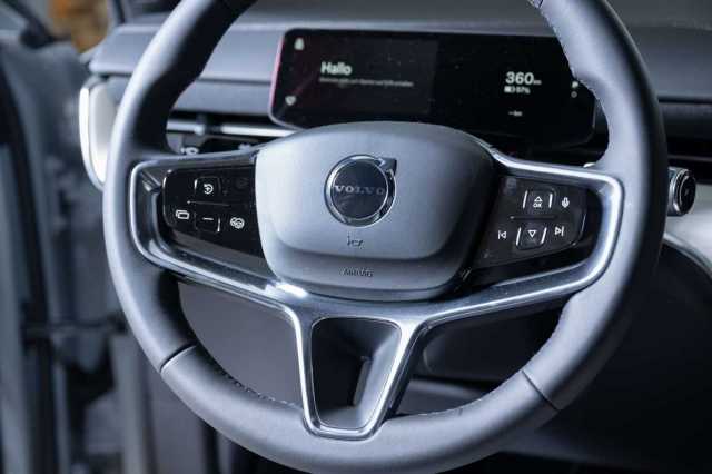 Volvo EX90