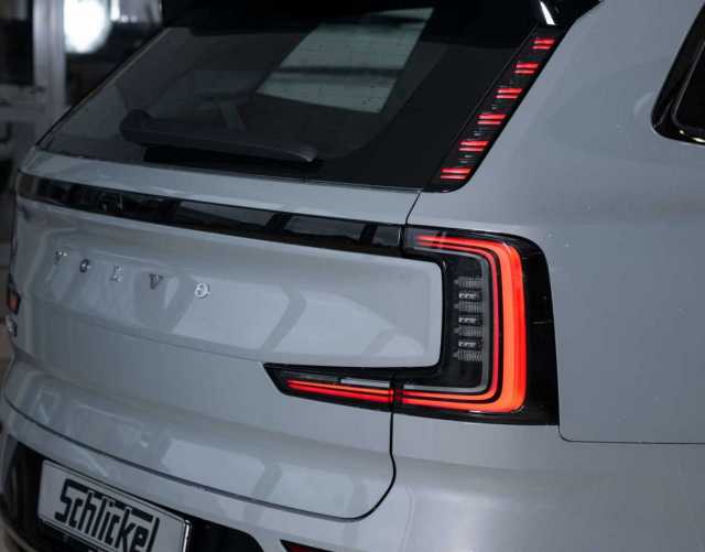 Volvo EX90