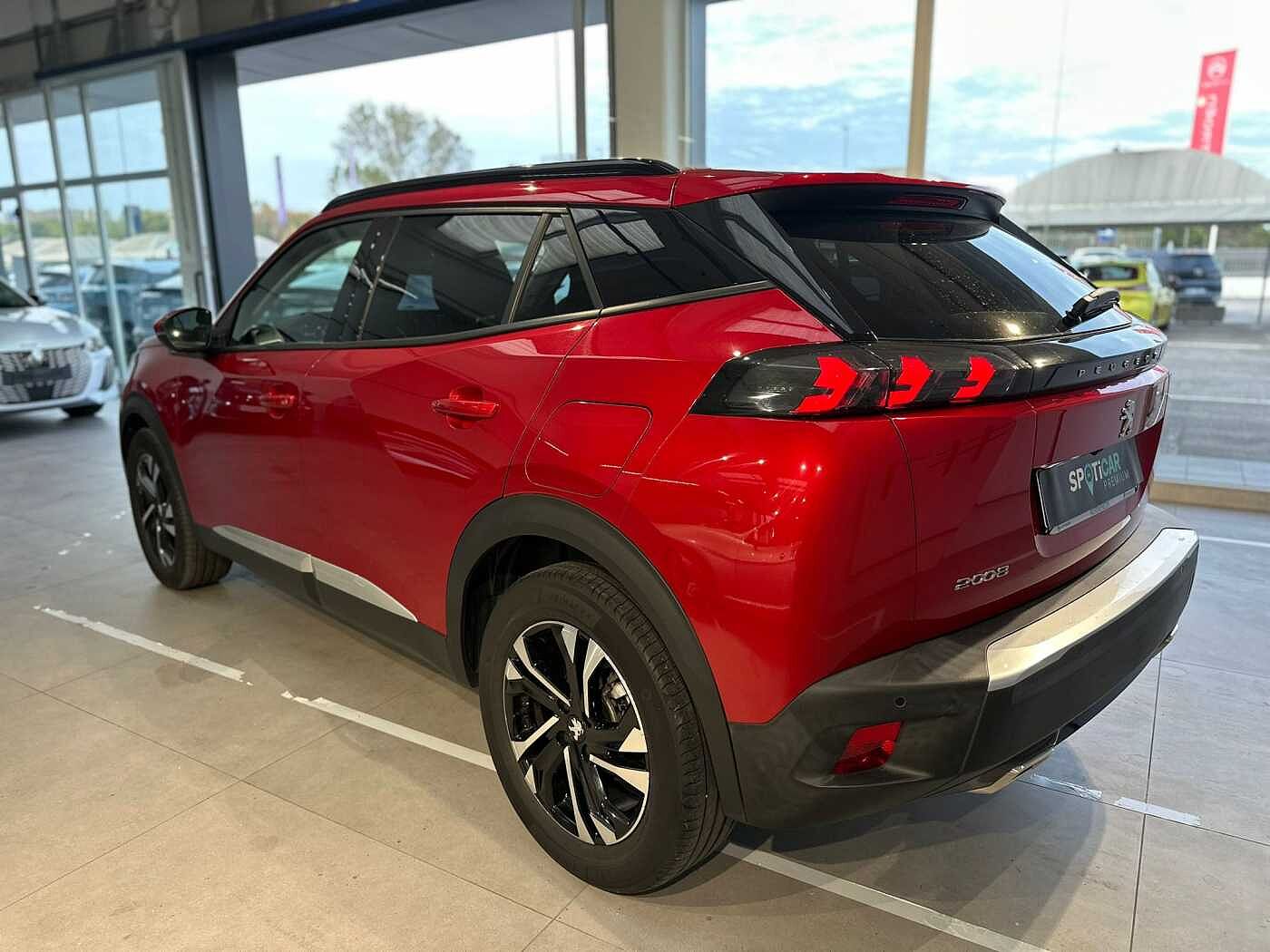 Peugeot 2008 – PureTech 130 S&S EAT8 Allure Pack