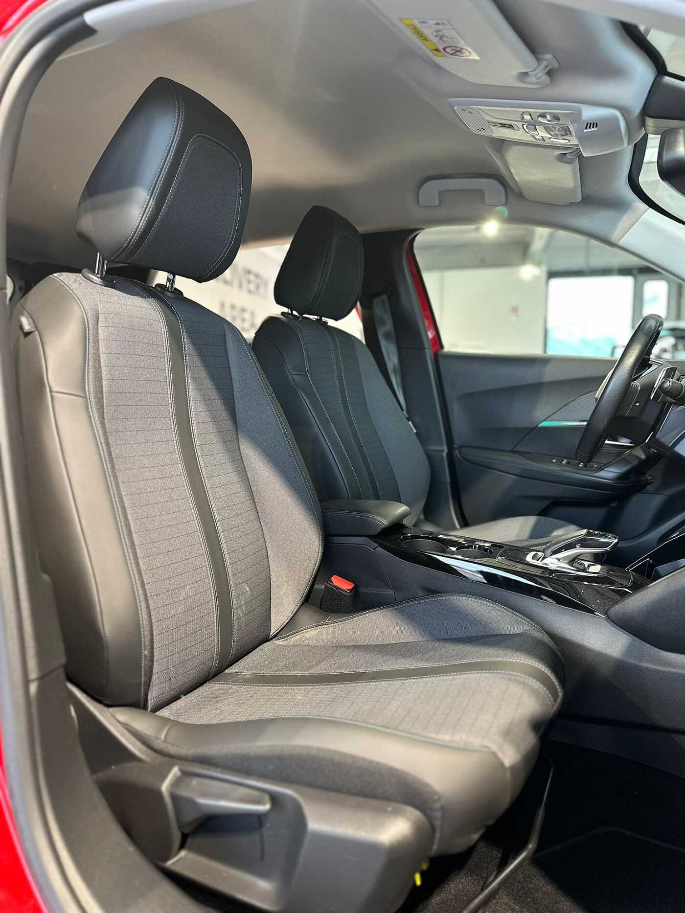 Peugeot 2008 – PureTech 130 S&S EAT8 Allure Pack