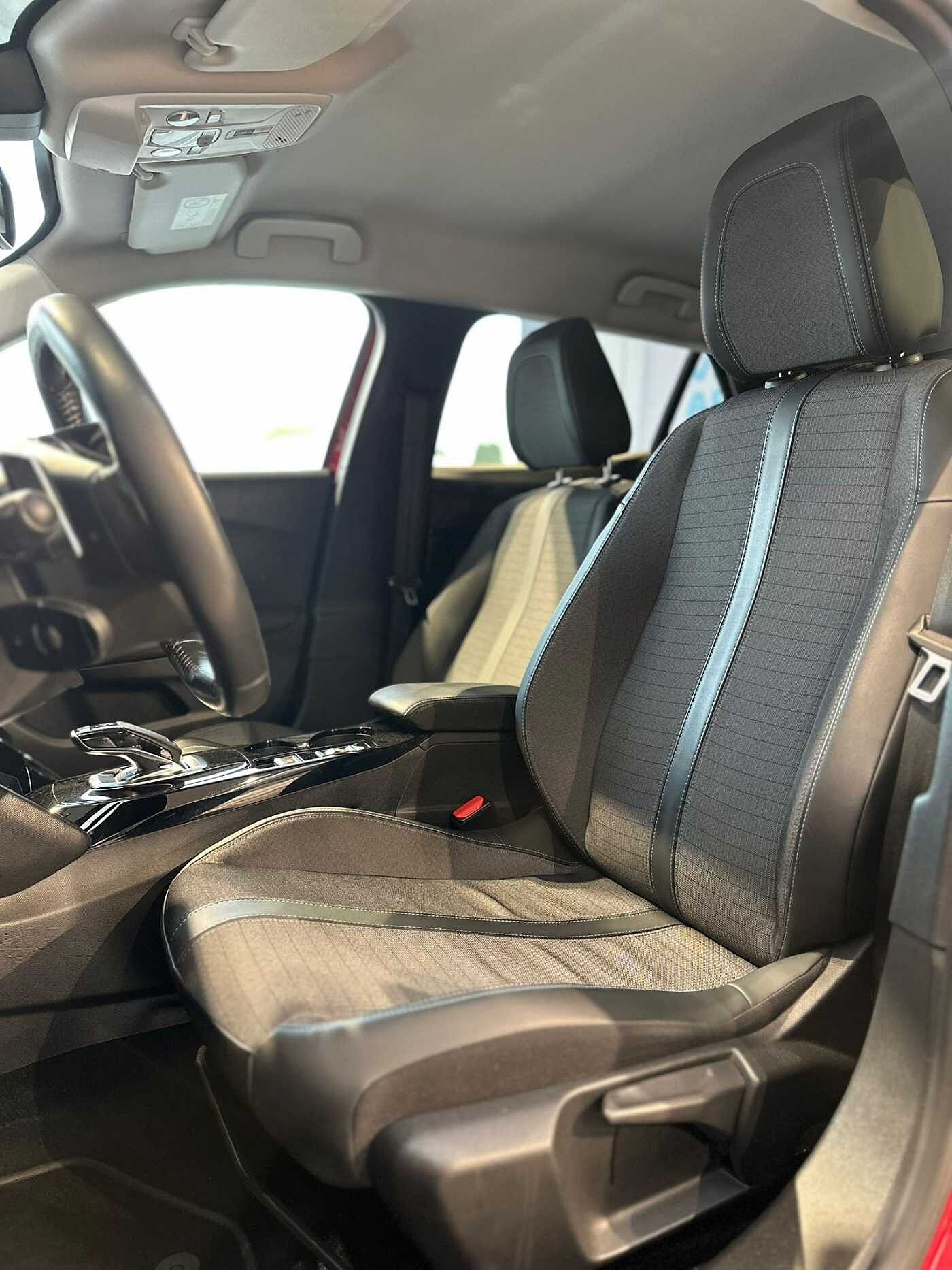 Peugeot 2008 – PureTech 130 S&S EAT8 Allure Pack