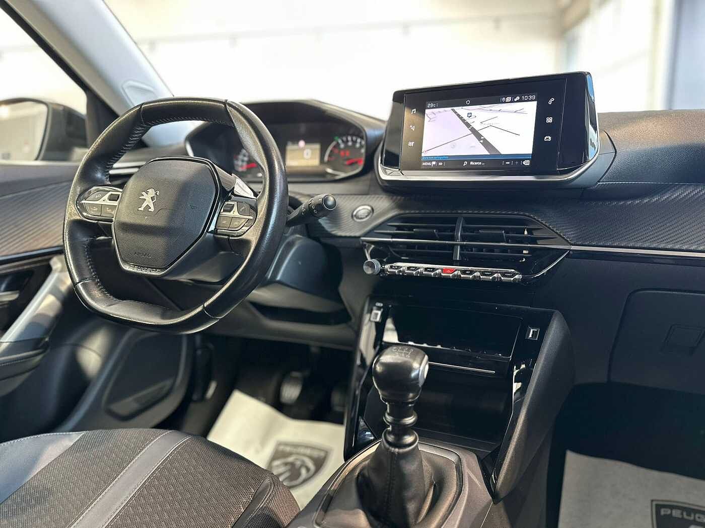 Peugeot 2008 – BlueHDi 100 S&S Allure