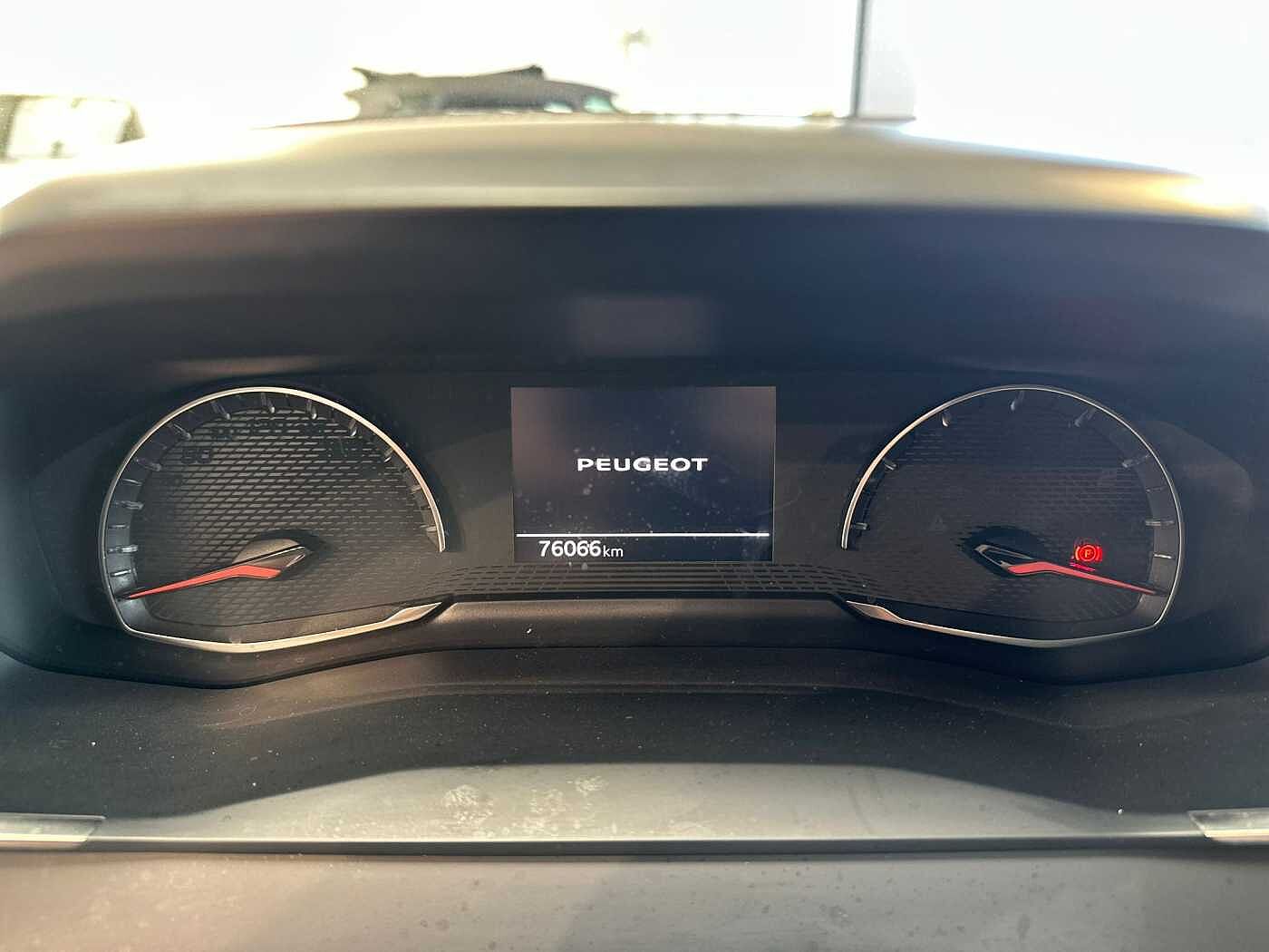 Peugeot 2008 – BlueHDi 100 S&S Allure