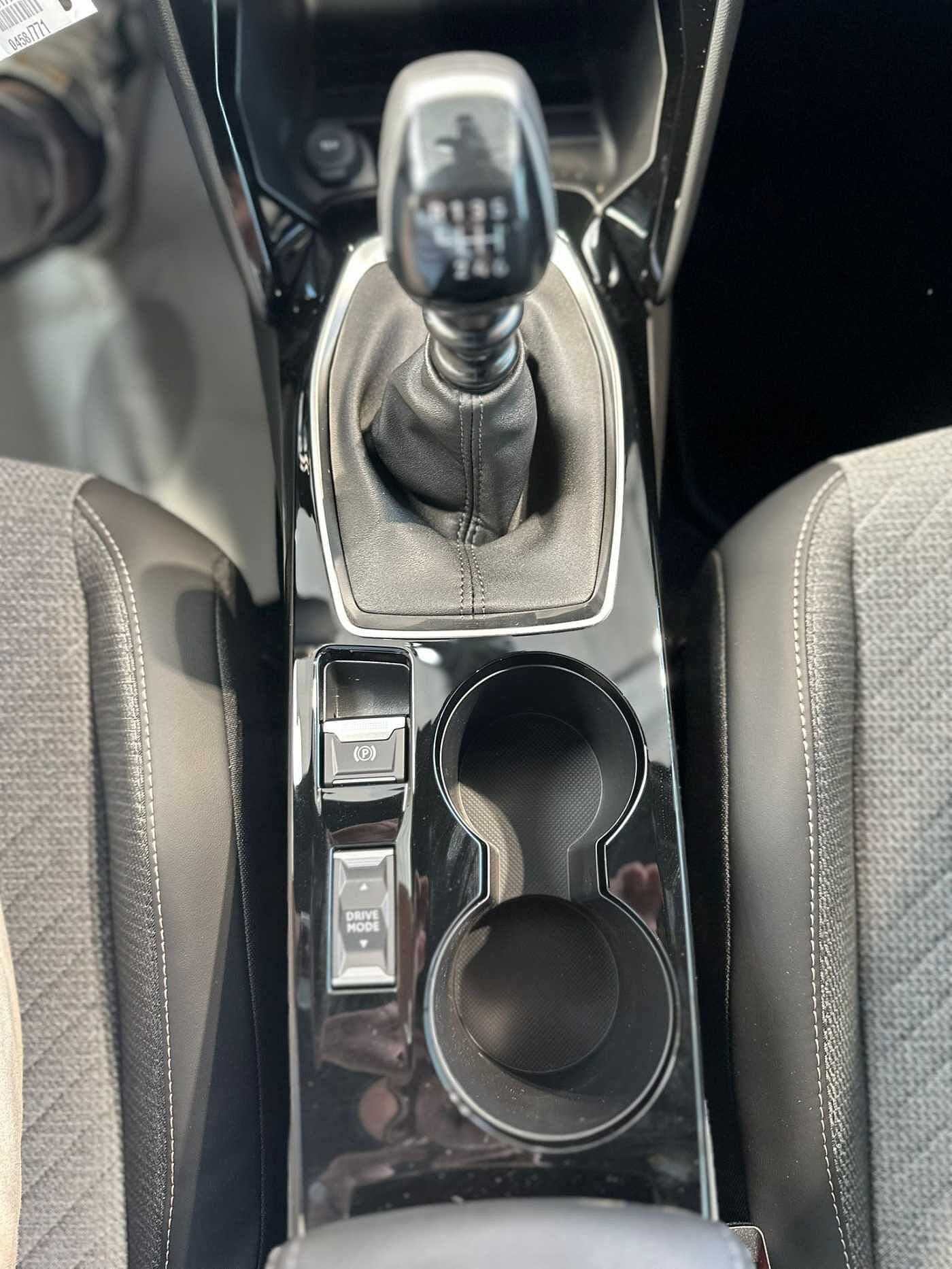 Peugeot 2008 – PureTech 100 S&S Allure Km Zero