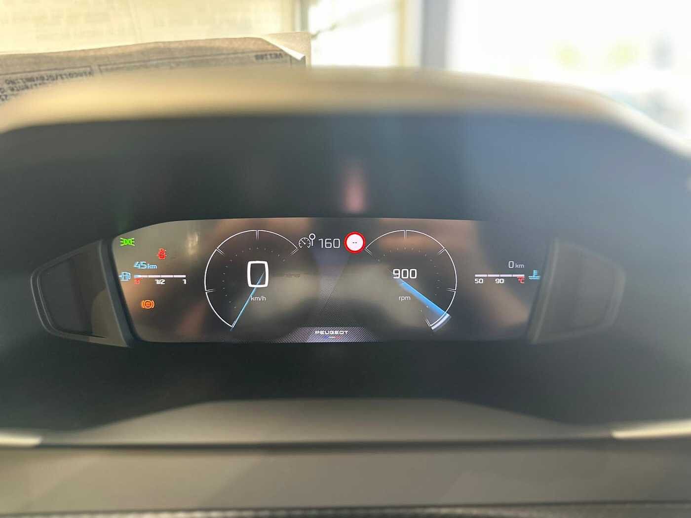 Peugeot 2008 – PureTech 100 S&S Allure Km Zero