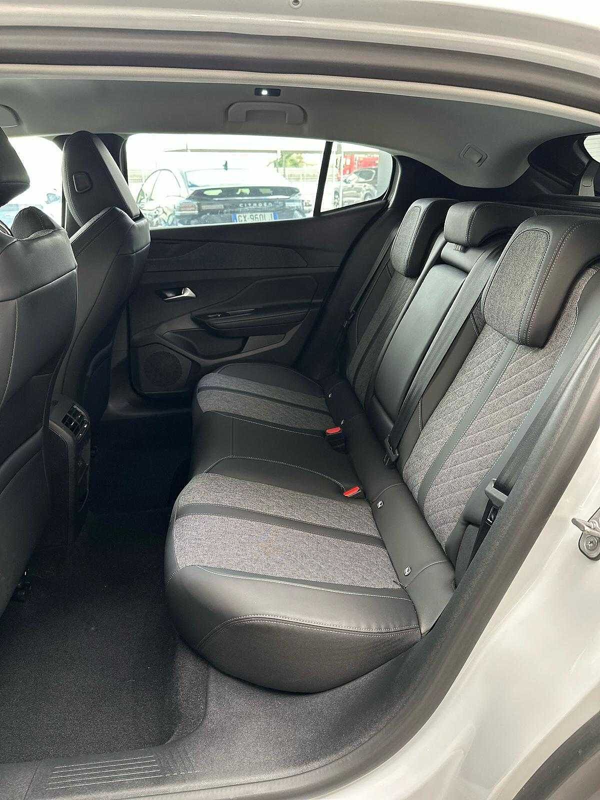 Peugeot 408 – PureTech 130 S&S EAT8 Allure