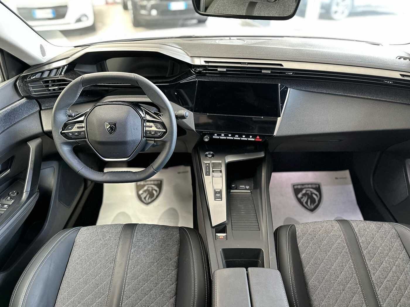 Peugeot 408 – PureTech 130 S&S EAT8 Allure