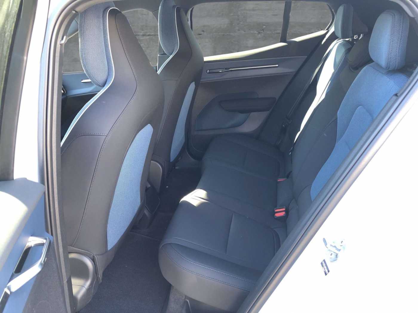 Volvo EX30 – Bild 12