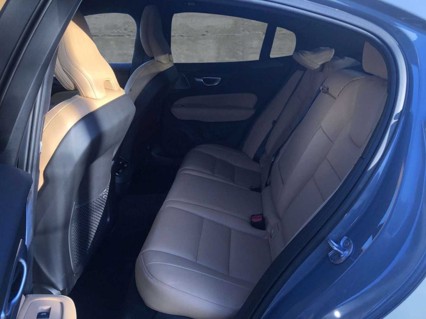 Volvo S60 – Bild 12