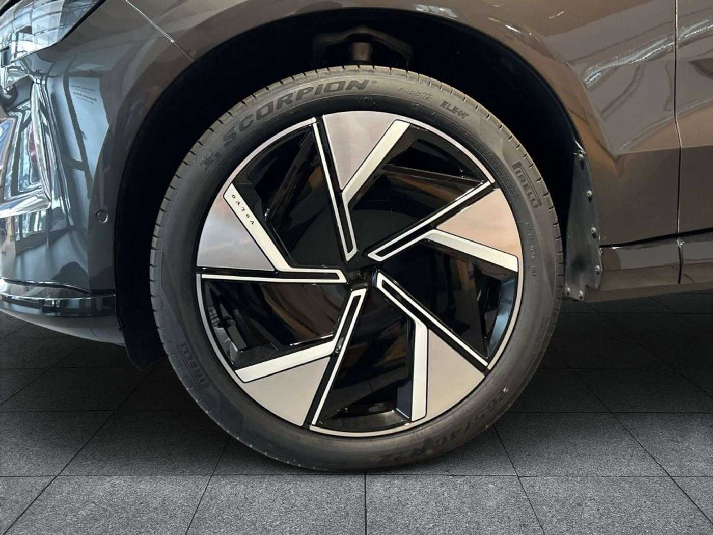 Volvo EX90 – Bild 7