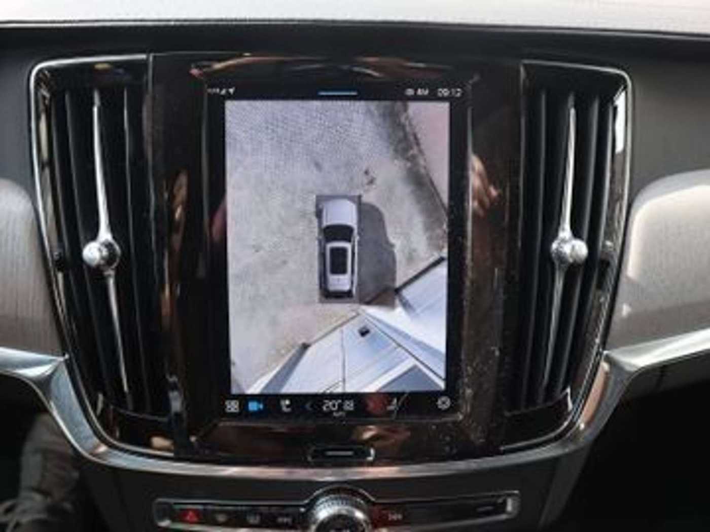 Volvo V90 Cross Country – Bild 10