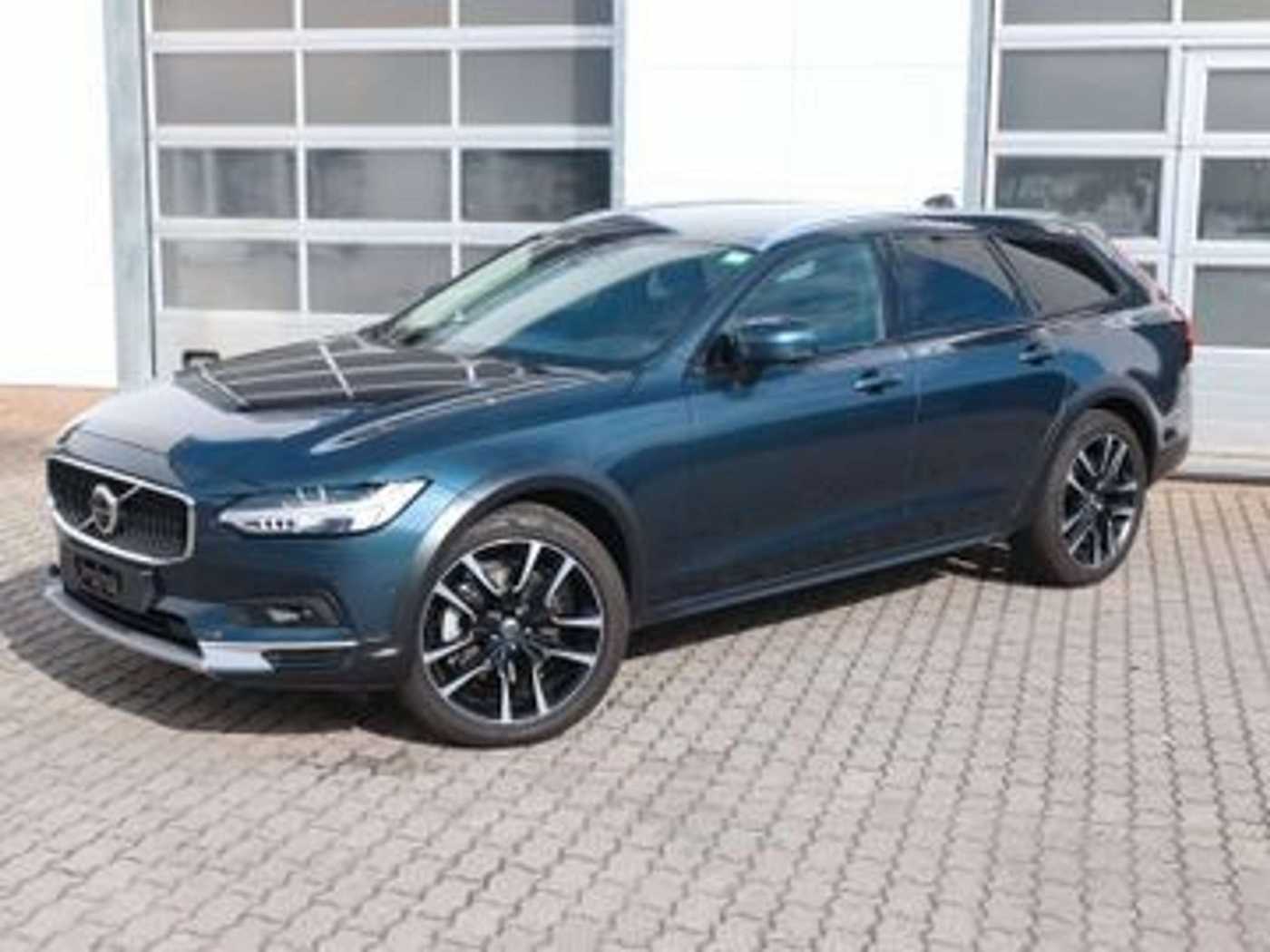 Volvo V90 Cross Country – Bild 2