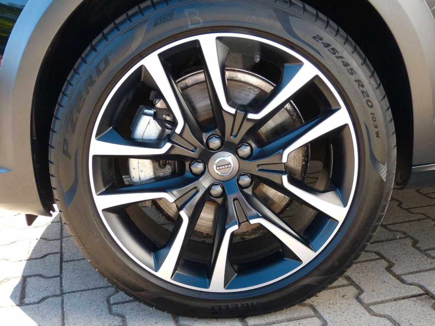Volvo V90 Cross Country – Bild 18