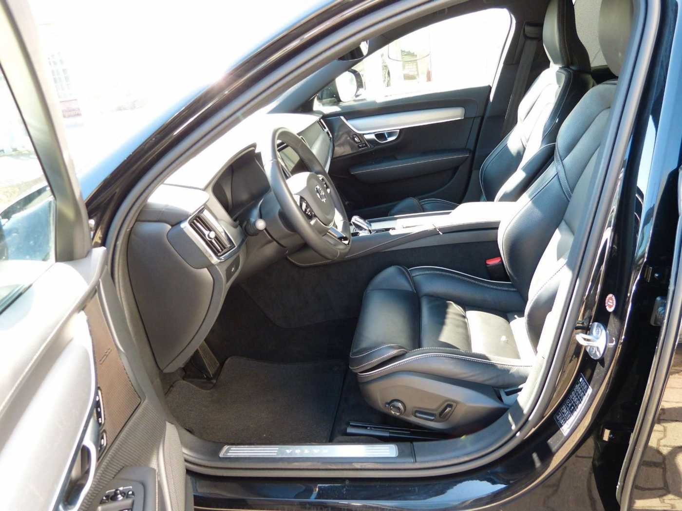Volvo V90 Cross Country – Bild 8
