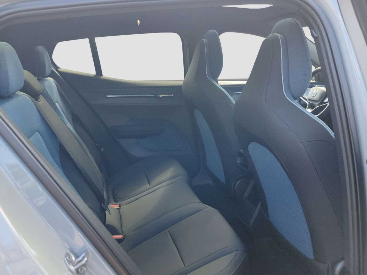 Volvo EX30 – Bild 17