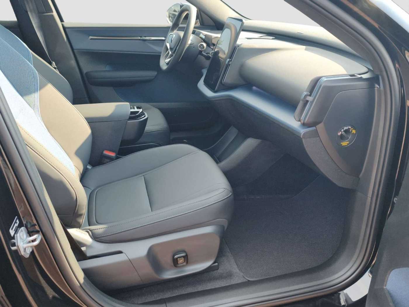 Volvo EX30 – Bild 16