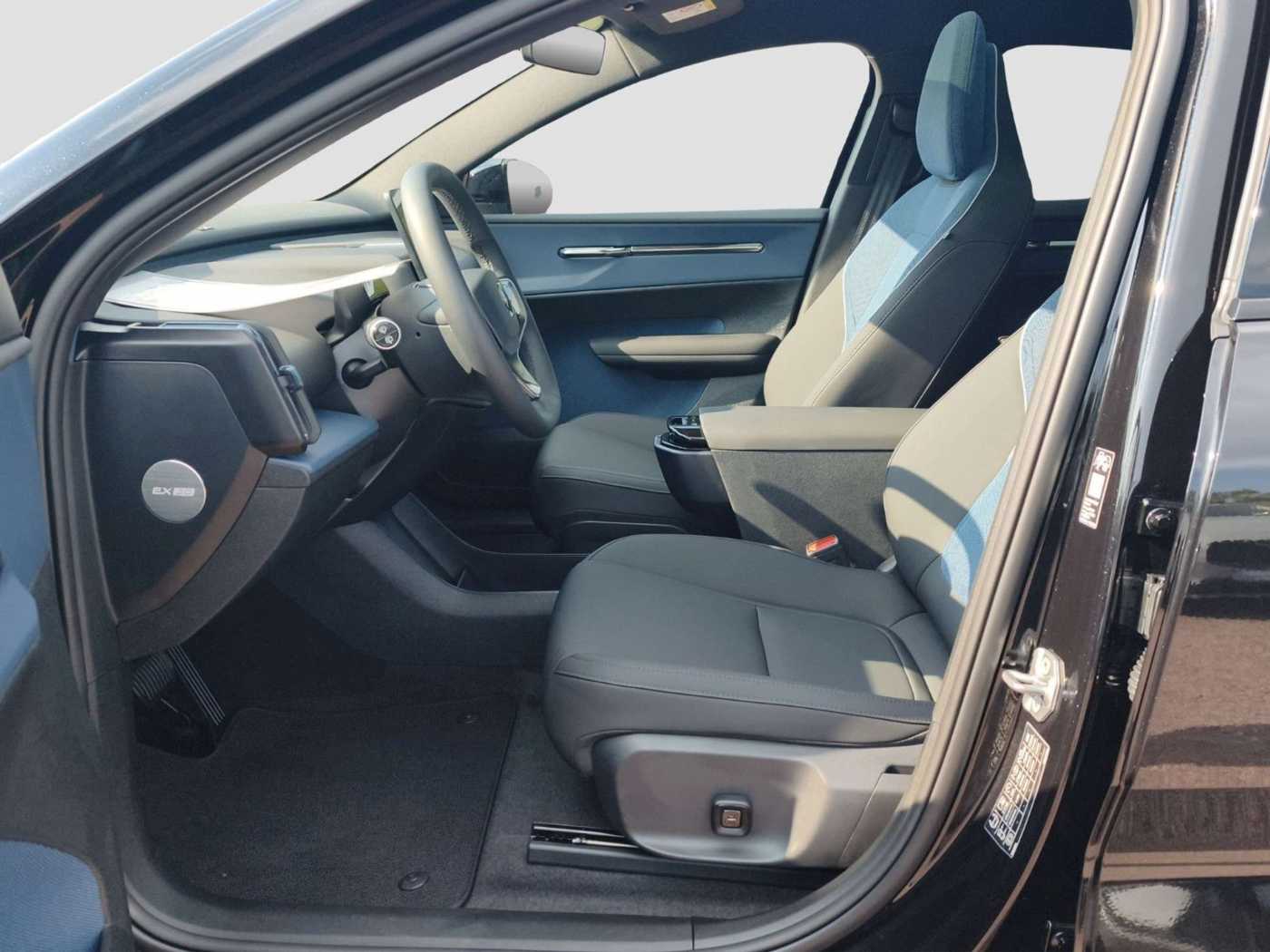 Volvo EX30 – Bild 9