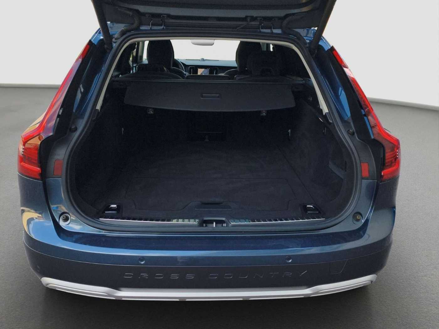 Volvo V90 Cross Country – Bild 18