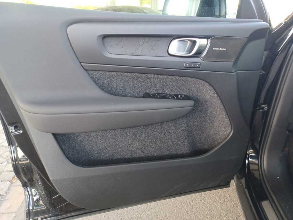 Volvo EX40 – Bild 22