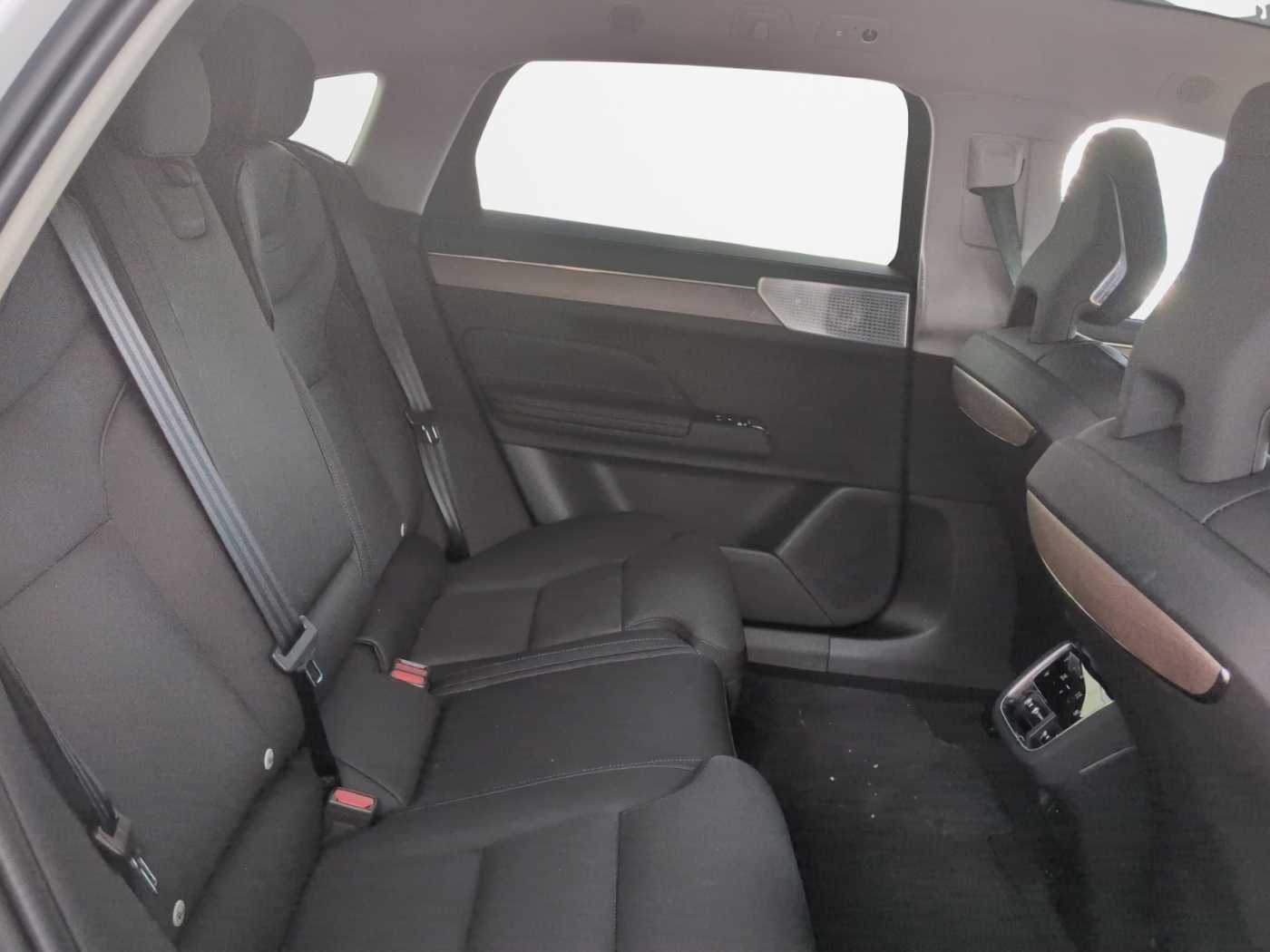 Volvo ES90 – Bild 13