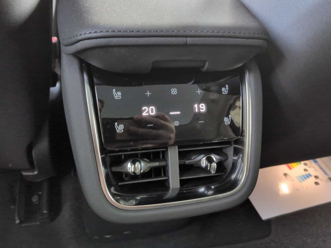 Volvo ES90 – Bild 19