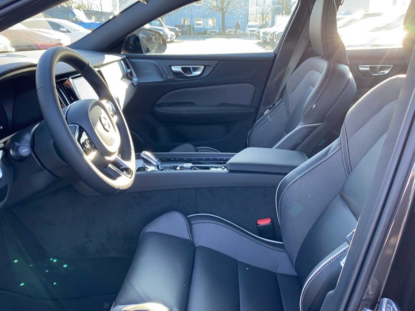 Volvo S60 – Bild 11