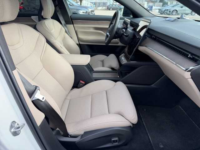 Volvo ES90 – Bild 17