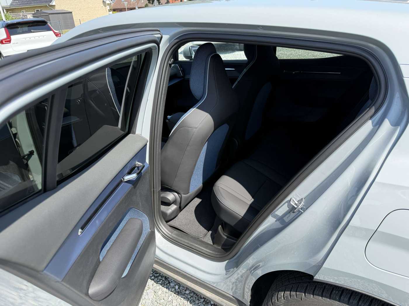 Volvo EX30 – Bild 8
