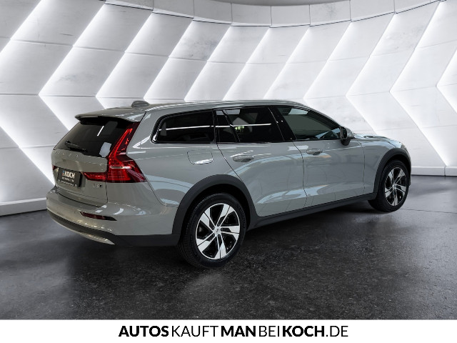 Volvo V60 Cross Country – Bild 4