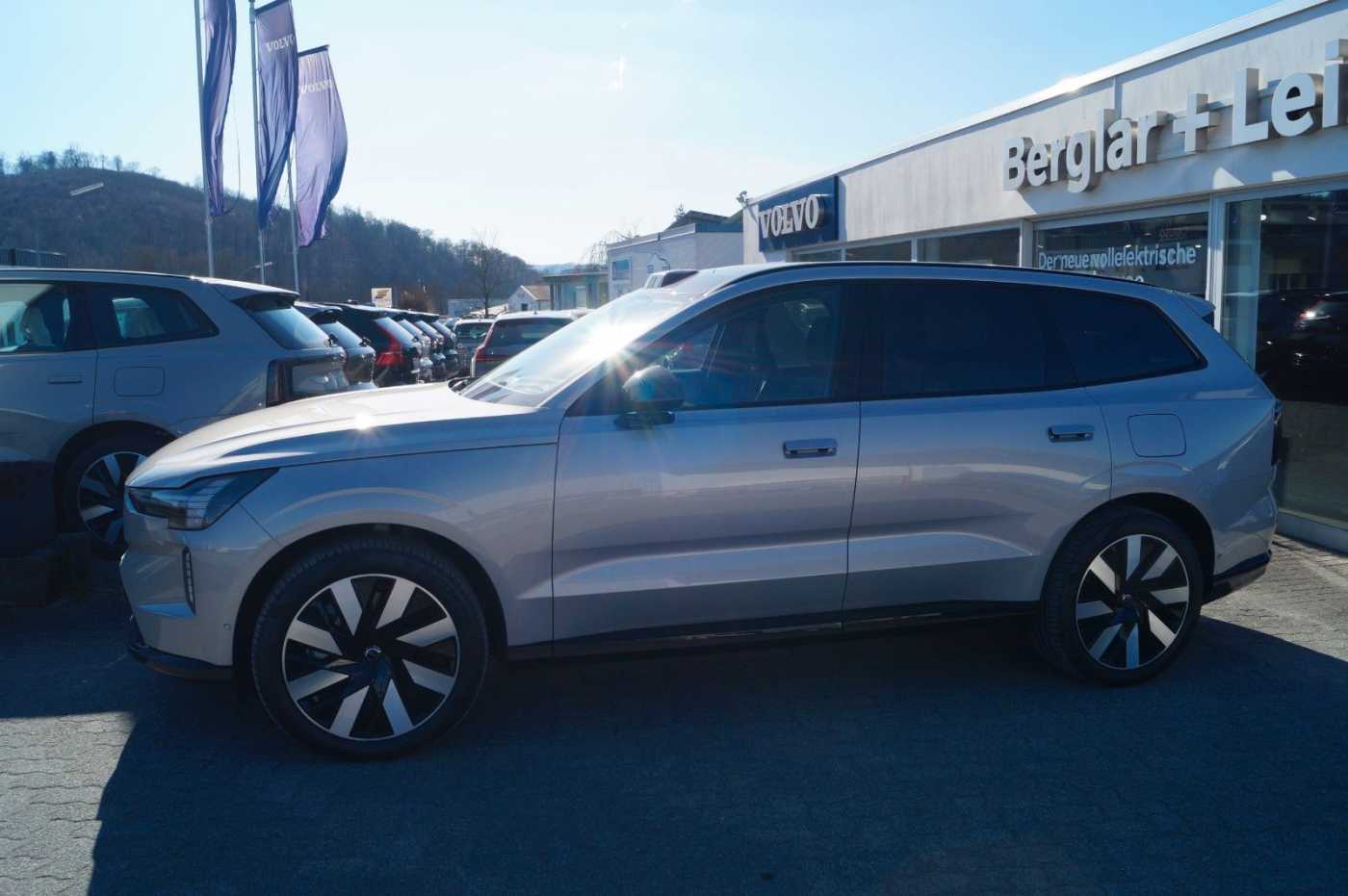 Volvo EX90 – Bild 2