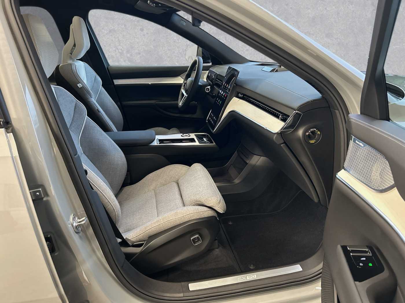 Volvo EX90 – Bild 3