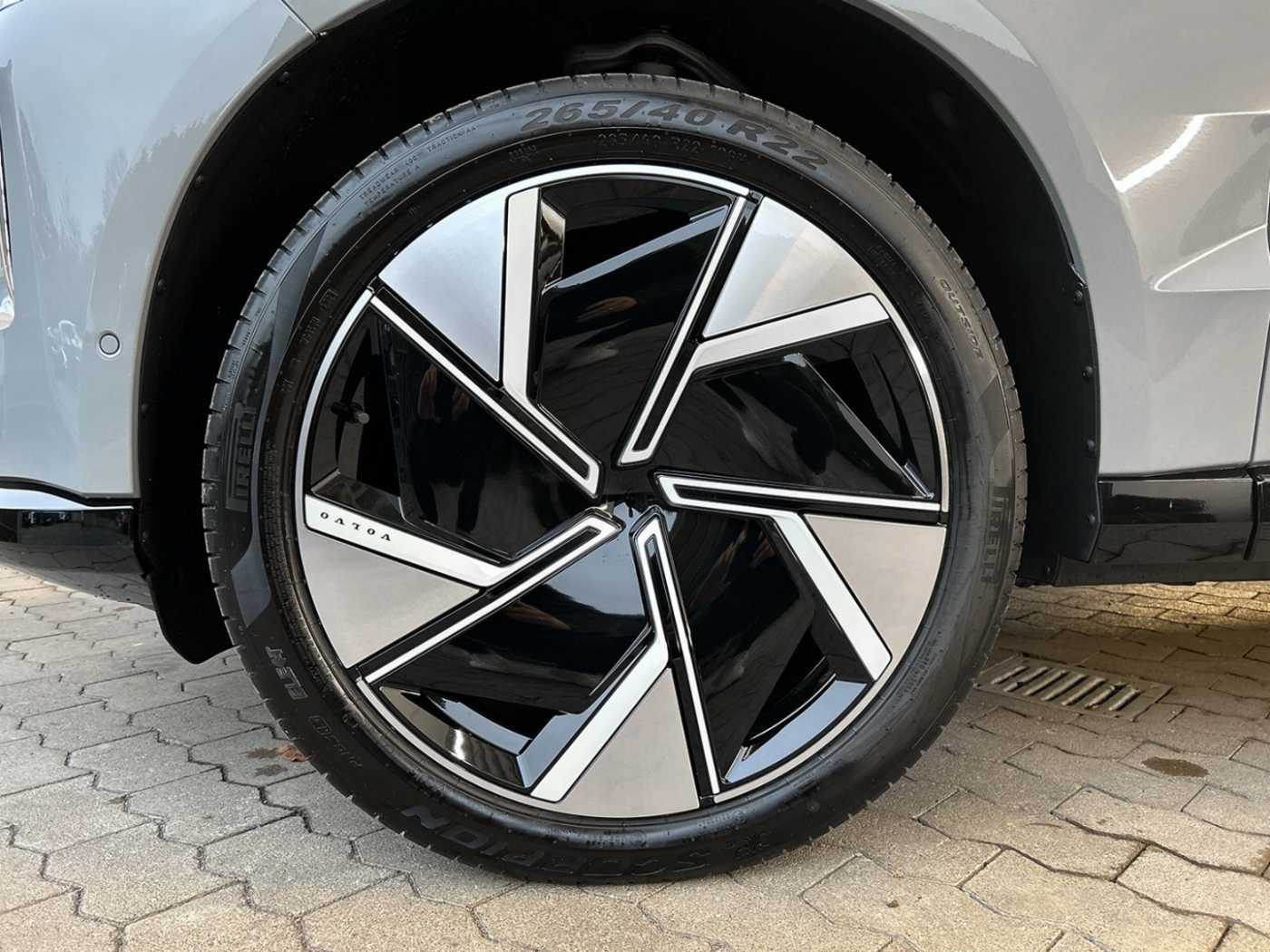Volvo EX90 – Bild 9
