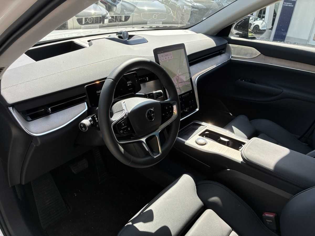 Volvo EX90 – Bild 10