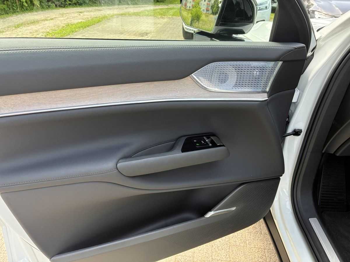 Volvo EX90 – Bild 8