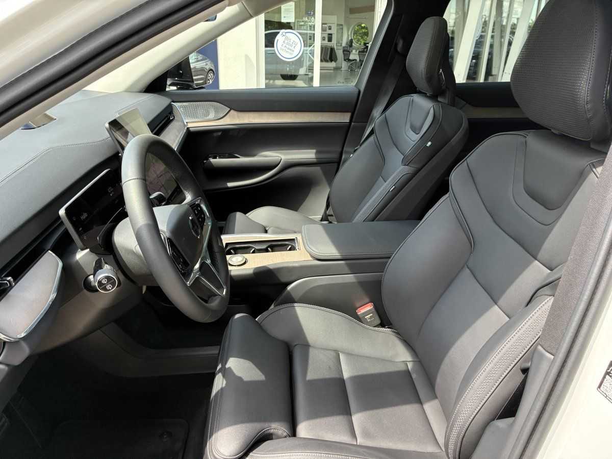 Volvo EX90 – Bild 9