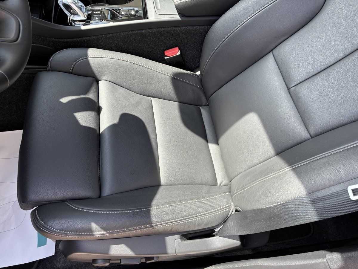 Volvo XC40 – Bild 10