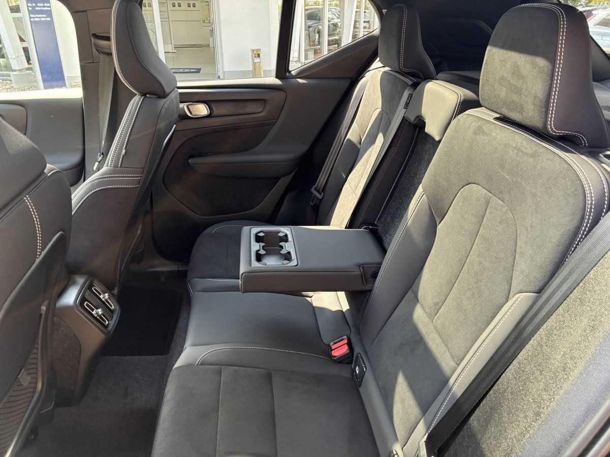 Volvo XC40 – Bild 15