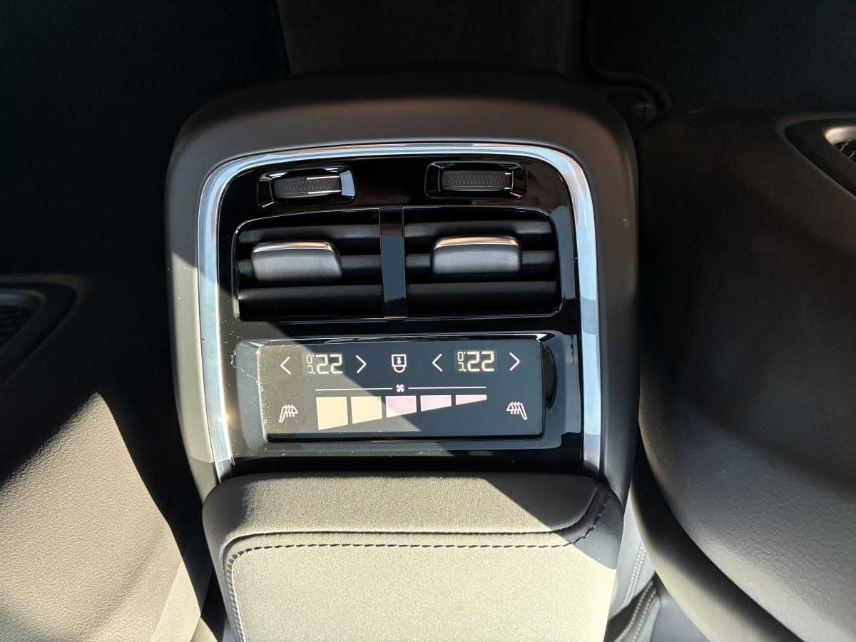 Volvo XC60 – Bild 19