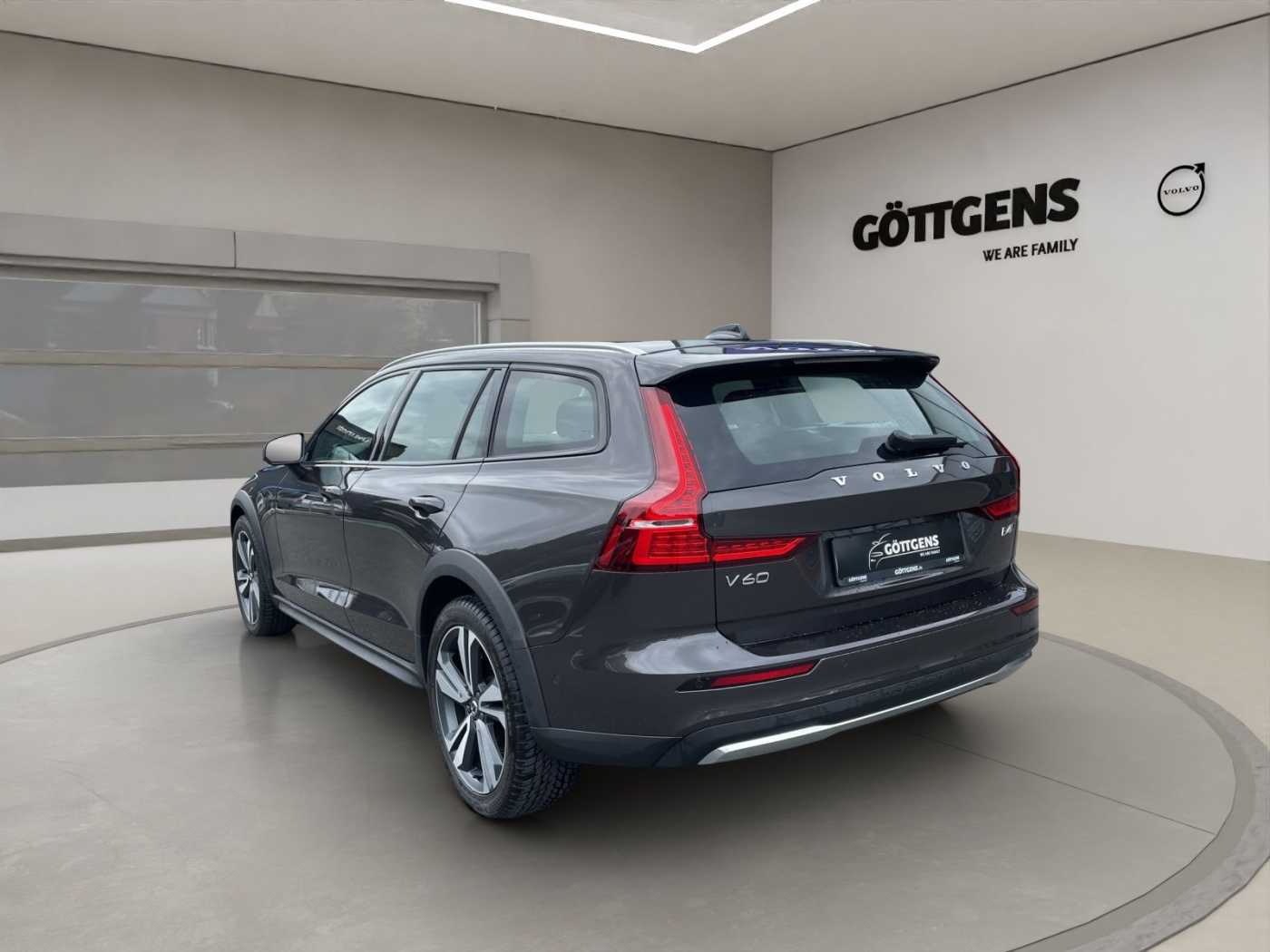 Volvo V60 Cross Country – Bild 3