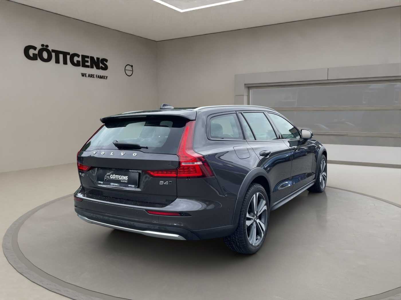 Volvo V60 Cross Country – Bild 4