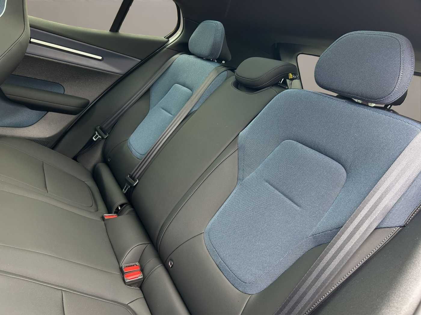 Volvo EX30 – Bild 12