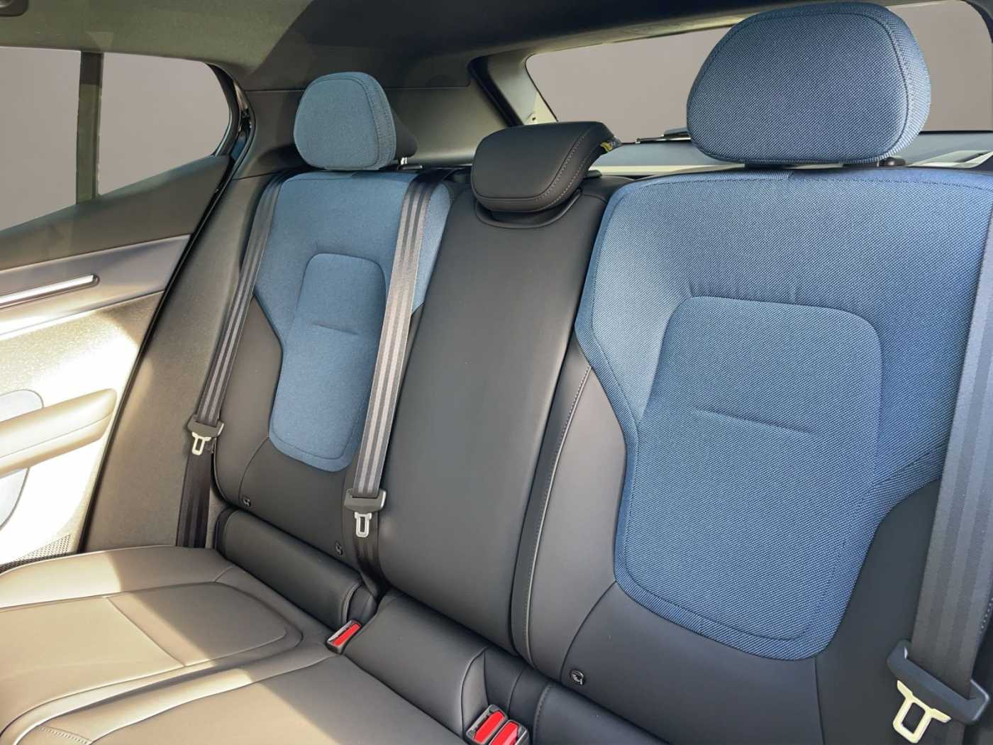 Volvo EX30 – Bild 12